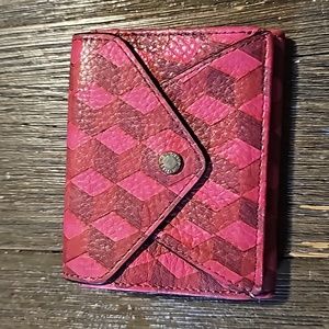 Aimee Kestenberg Ashley Trifold Wallet With Magenta Diamond Pattern